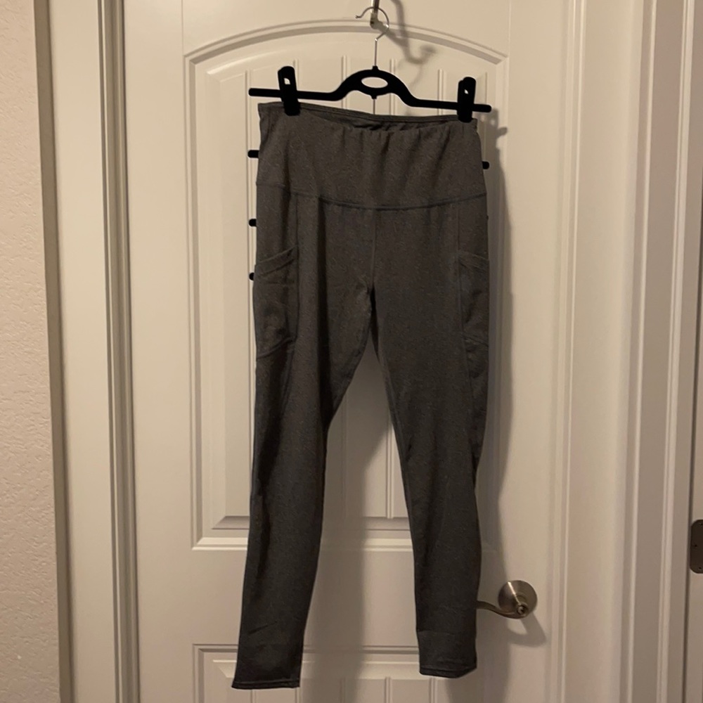Athletic leggings